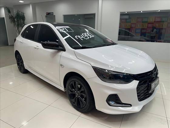 CHEVROLET ONIX 1.0 TURBO FLEX RS AUTOMÁTICO